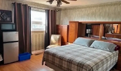 Large Room Available Immediately 5 Mins To Darlington OPG Plant Image# 1