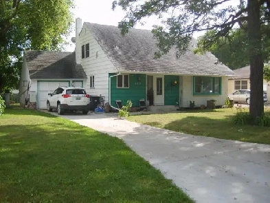 Spacious 3 bedroom duplex - St. James - Newly built. Image# 3
