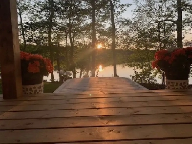 Ditch the Hustle... Live the Lake Life in Nova Scotia Image# 9