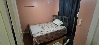 room for rent in Brampton near Sheridan College Image# 2
