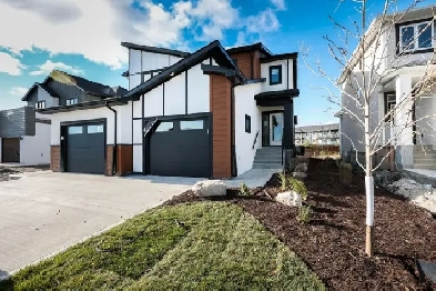 Brand new quick possession home available. $479,900 last one! Image# 4