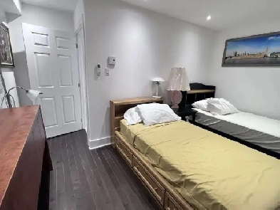 Chambre à louer style luxe / Luxury style bedroom for rent Image# 2