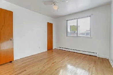 4 1/2 haut de triplex près rivière et une rue boul. gouin Image# 1