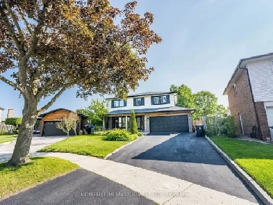 Detached Home On A 43 x 104 Ft Pie Shaped Lot Scarborough Image# 5