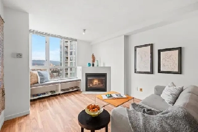 Ready-to-Move Private Bedroom   Ensuite – Downtown Convenience Image# 10