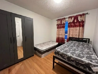 Room for rent (girls only) Image# 2