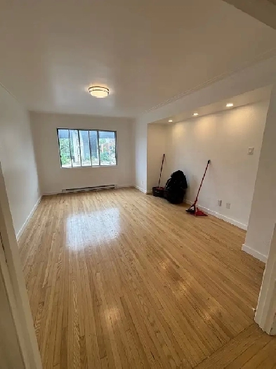 Appartement 2 Chambres à Louer Image# 1