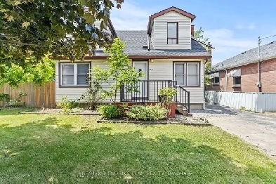 Thoughtfully updated 3 2 bedroom home! Image# 1