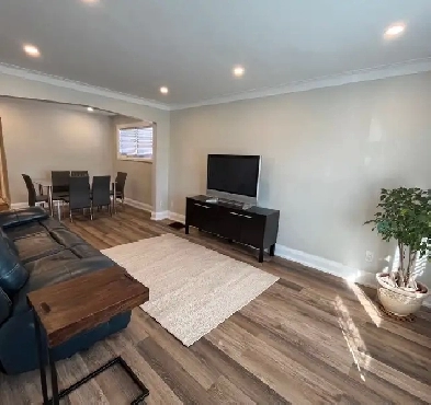 3 Bedroom Apartment for Rent -  St. Clair and Warden Ave Image# 3