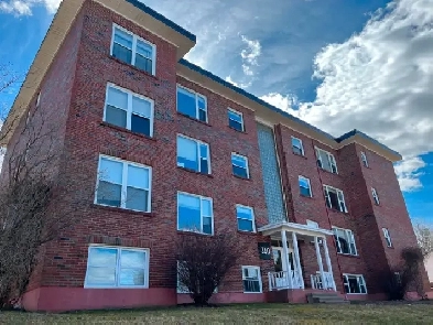 340 Connaught Apt. 11,  Available one bedroom July 1st Image# 1