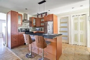 Grand 5 1/2 haut de duplex près du Cégep Édouard-Montpetit Image# 2