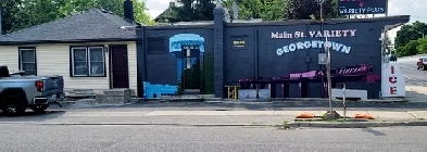 2 bedroom bungalow and convenience store for sale Image# 1