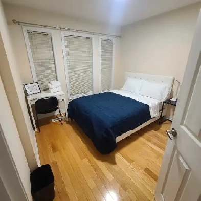 Room for Rent Square One Mississauga Image# 7