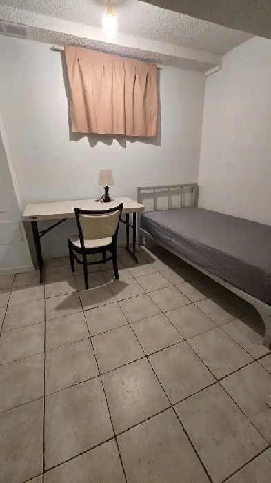 Downtown basement private room Image# 1