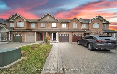 ATTN FIRST TIME BUYERS! 3 BR Town w/ Finished Bsmt Credit Valley Image# 1