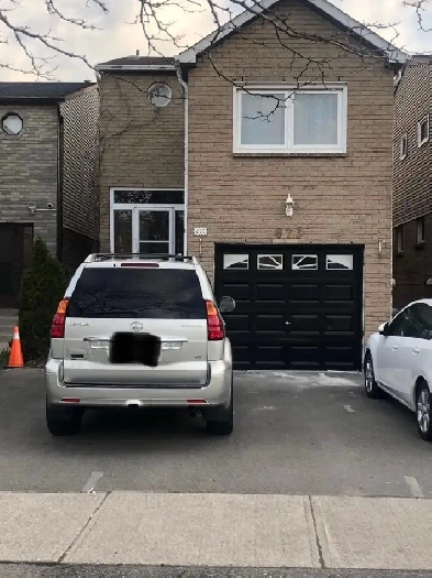 1 Bed, 1 Bath - Ground level basement in Square One Image# 3