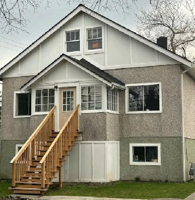 Nanaimo, BC 10 Bedroom Triplex Available With Seller Financing Image# 3