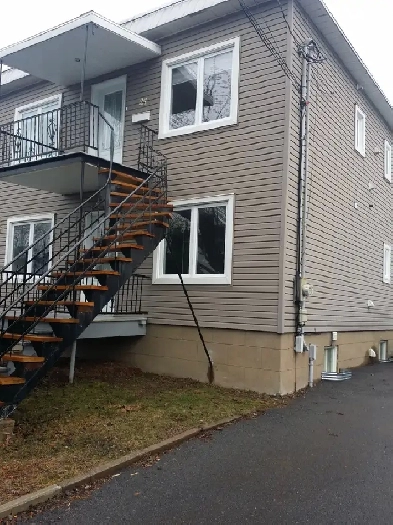 Appartement 4 et 1/2 à Louer Image# 1