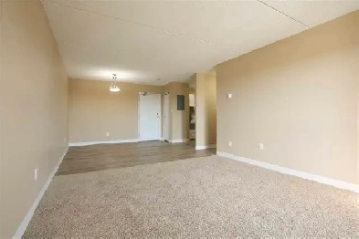 Shared room available in a 2-bedroom apartment starting August 1 Image# 4