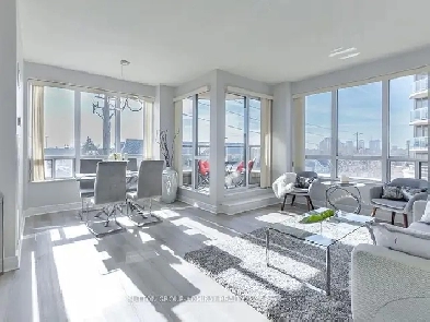 Move in and enjoy! Gorgeous sun-filled, spacious & renovated 2bd Image# 9