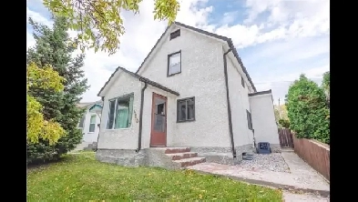 2 bedroom house with garage Image# 9