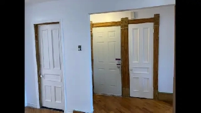 Superbe Grand Loft Rénové à Montréal – Disponible 1er Juillet Image# 1