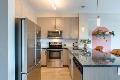 South-Facing/Move-in Condition/Pet Friendly/Prime Location Image# 7