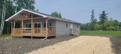 Lake Life in a BRAND NEW HOME! Image# 9