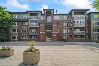 FOR SALE: Top-Floor Living in the Heart of Linden Woods Image# 10