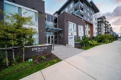 1 Bedroom  1 Den apartment for rent in Langley Image# 3
