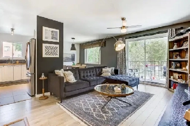 Fully renovated Two bedroom apartment Image# 9
