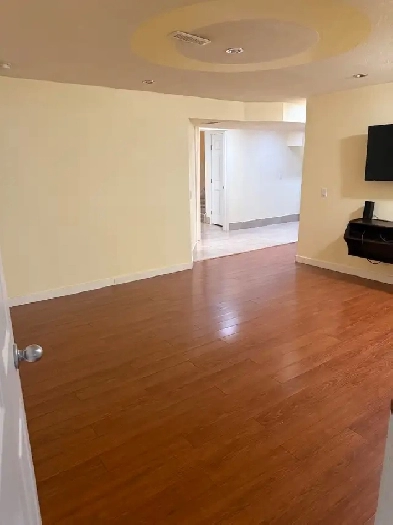 3‑Bed Basement Suite in Dover SE – July 1 – Utilities included. Image# 3
