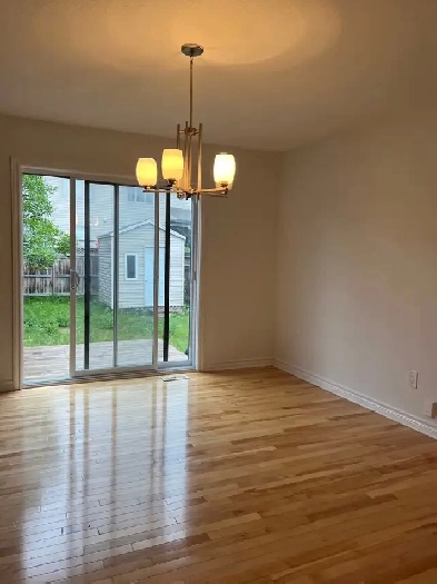 House for Rent | Une maison a Loure au Plateau G Image# 10