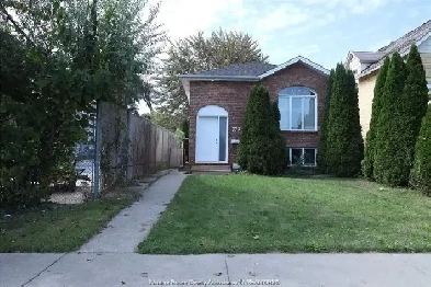 HOUSE FOR RENT IN WINDSOR-ONTARIO Image# 1