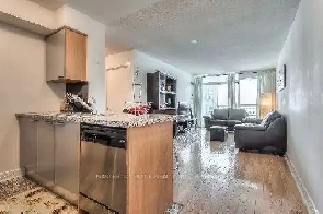 Modern 1 1 Condo with Enclosed Den - Yonge and Sheppard Image# 2