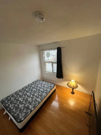Private Room For Rent Image# 3