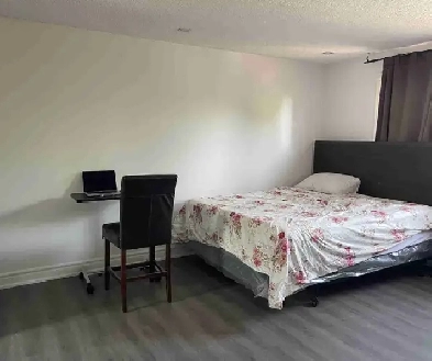 Private Room for rent- Bellamy and Eglinton Image# 4