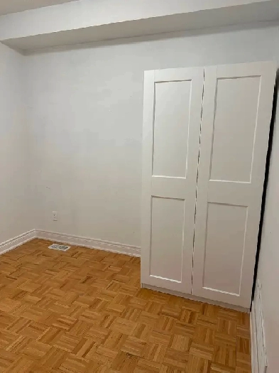 Room for rent in York University Village Image# 3