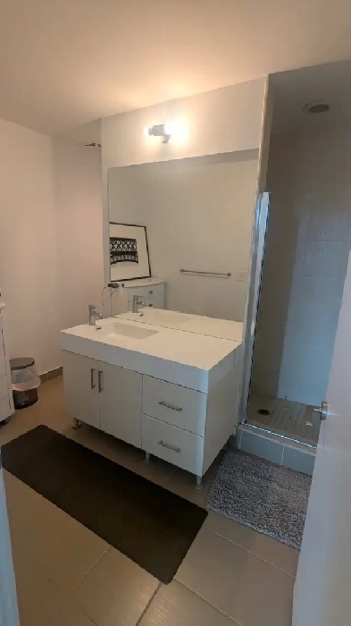 Private Penthouse Room for Rent Image# 2