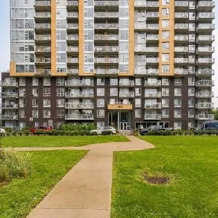 Condo 3 1/2, parking interieur inclus, interior parking included Image# 7