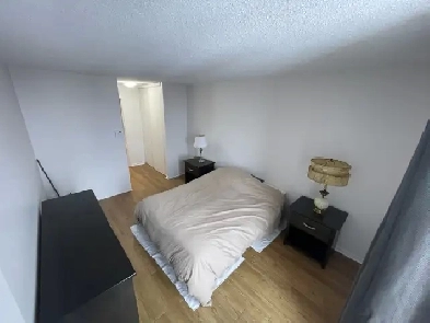 APPARTEMENT À LOUER À LA SEMAINE (1200$/semaine) Image# 1