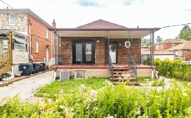 Fully Renovated Raised Bungalow with 4 4 Bedrooms – $999,900 Image# 1