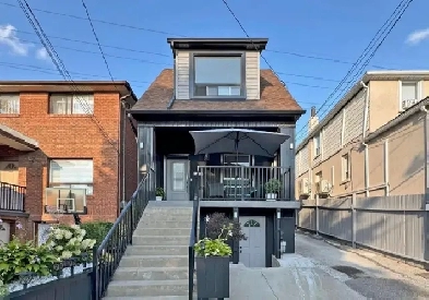 Fully Renovated 3 1 Bed Detached Home in Weston-Pellam Park Image# 1