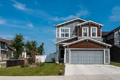 STUNNING SETON HOME ON A LARGE LOT FOR SALE Image# 6