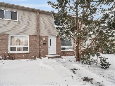 4 bedroom townhouse Image# 4