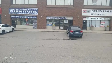 Retail Store: Lease in Brampton at Steeles and Torbram: $5000 Image# 1