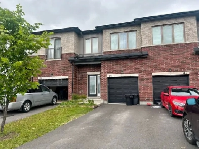 3-BED, 3.5-BATH TOWNHOUSE IN FINDLAY CREEK  (Aug 1 Move-In) Image# 7