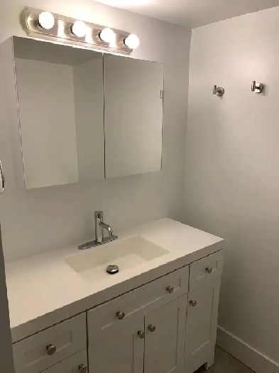 Newly Renovated 1-Bedroom Apartment - All Inclusive! Image# 1