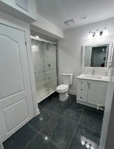 3 Bedroom 2 washroom Basement available for rent in Brampton Image# 5