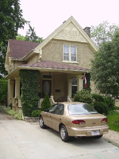 2 Bedroom – Wortley Village in Old South Image# 1